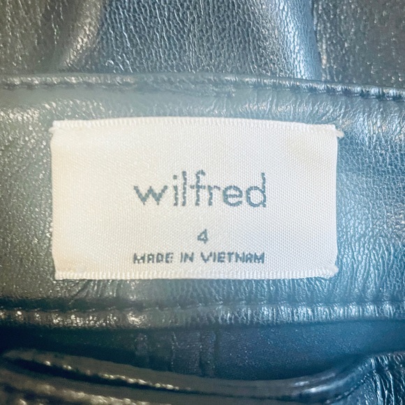 NWOT- Aritzia Wilfred Melina Pant- High Rise- Faux Leather Straight leg - Picture 3 of 3